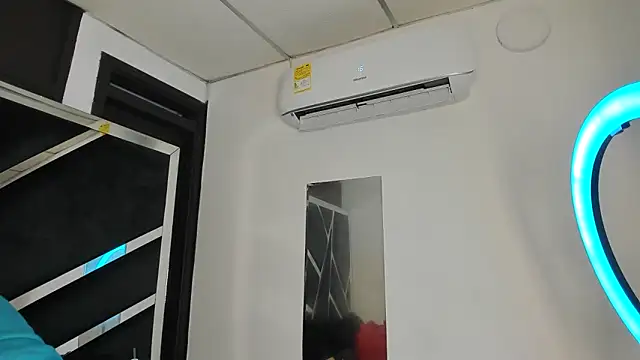 Rubyxht online show from November 16, 2025, 12:32 pm