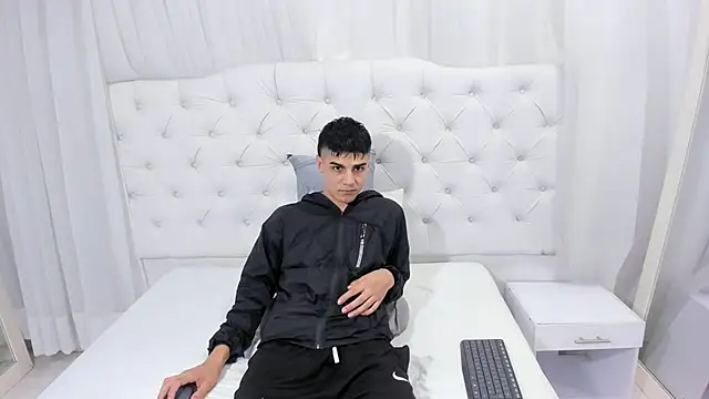 frank jhonsson online show from January 12, 2026, 2:02 pm