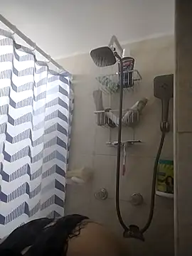 Snapshot of sweetie__annieee chatting on October 17, 2025, 3:32 am sweetie  annieee online show from October 17, 2025, 3:32 am