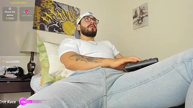 Snapshot of jeyco_santino chatting on February 4, 2026, 2:06 am jeyco santino online show from February 4, 2026, 2:06 am