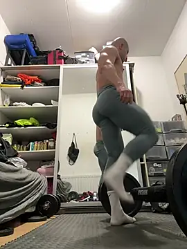 pesyelisa online show from March 3, 2025, 3:54 pm