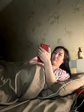 Naughtbaby 2025 online show from September 23, 2025, 12:06 am