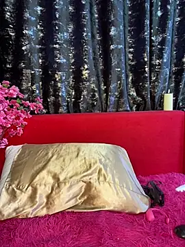 Snapshot of Siena_Amaris chatting on January 18, 2026, 10:29 am Siena Amaris online show from January 18, 2026, 10:29 am