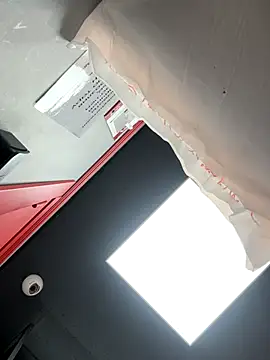 Snapshot of AlishaPrettyBlade chatting on October 5, 2025, 12:29 pm AlishaPrettyBlade online show from October 5, 2025, 12:29 pm