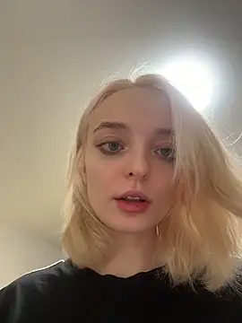 AlishaPrettyBlade online show from February 13, 2026, 11:54 am