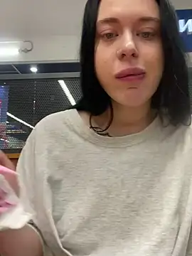AlishaPrettyBlade online show from February 21, 2025, 7:01 am