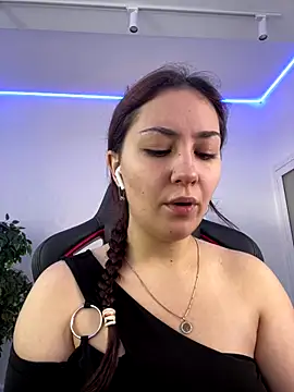 Snapshot of AshleySkott_ chatting on September 19, 2025, 8:07 am AshleySkott  online show from September 19, 2025, 8:07 am