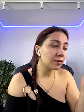 Snapshot of AshleySkott_ chatting on September 23, 2025, 7:59 am AshleySkott  online show from September 23, 2025, 7:59 am