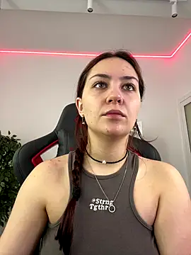 Snapshot of AshleySkott_ chatting on October 5, 2025, 8:16 am AshleySkott  online show from October 5, 2025, 8:16 am