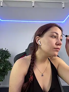 Snapshot of AshleySkott_ chatting on September 21, 2025, 8:30 am AshleySkott  online show from September 21, 2025, 8:30 am