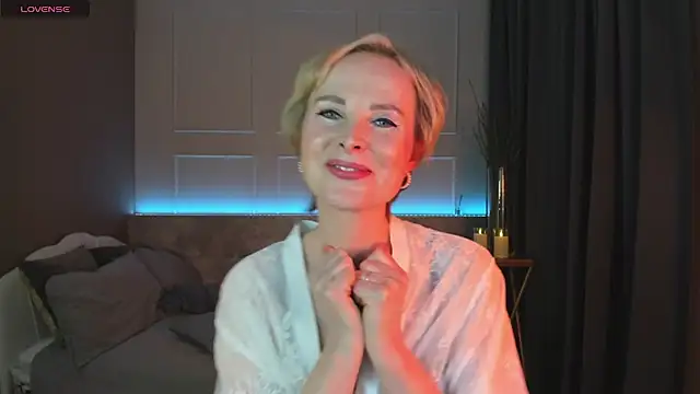 Sandra Kind online show from March 1, 2025, 11:39 am