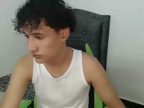 Boy coll online show from March 9, 2026, 5:33 am