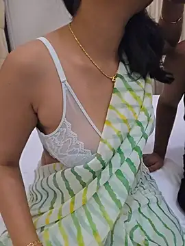 RealcoupleP online show from July 26, 2026, 5:09 pm