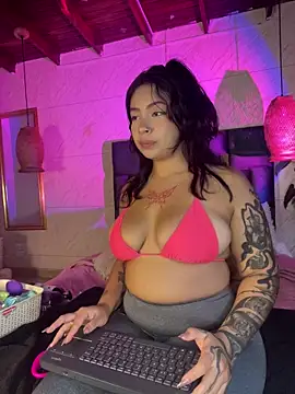 Snapshot of Susana_Williamss chatting on February 25, 2026, 8:41 pm Susana Williamss online show from February 25, 2026, 8:41 pm