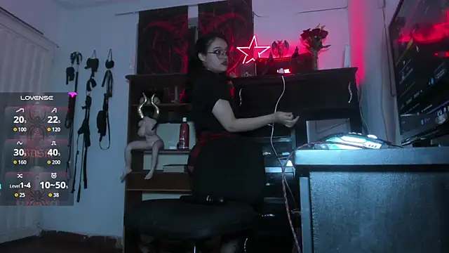 OnyxDiosaGotica online show from February 4, 2026, 5:35 am