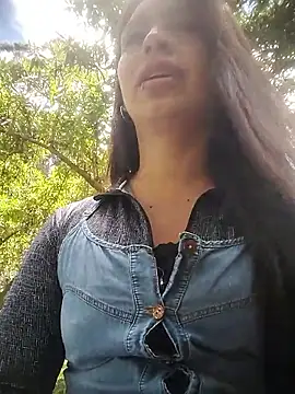 Snapshot of Nat_XxX chatting on October 3, 2025, 6:53 pm Nat XxX online show from October 3, 2025, 6:53 pm