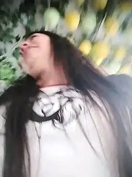 Snapshot of Nat_XxX chatting on October 14, 2025, 8:31 pm Nat XxX online show from October 14, 2025, 8:31 pm