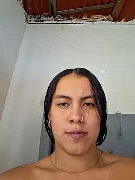 Snapshot of Gema_21 chatting on March 12, 2025, 8:52 pm Gema 21 online show from March 12, 2025, 8:52 pm