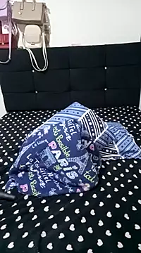 victoria roussee online show from March 2, 2025, 10:56 pm