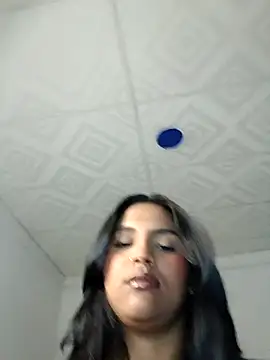 victoria roussee online show from October 21, 2025, 9:52 am