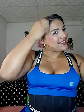 victoria roussee online show from February 4, 2026, 7:14 am