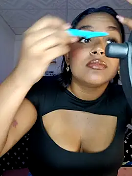 victoria roussee online show from September 20, 2025, 11:32 pm