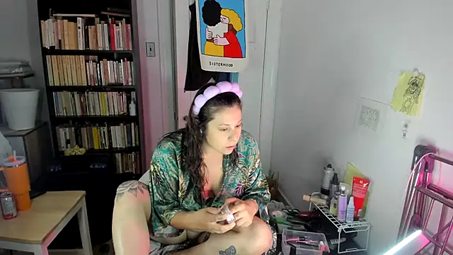 Snapshot of Rosiee69_ chatting on October 5, 2025, 1:57 pm Rosiee69 online show from October 5, 2025, 1:57 pm