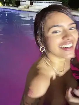 Snapshot of Alice_surprise chatting on March 22, 2025, 12:39 am Alice surprise online show from March 22, 2025, 12:39 am