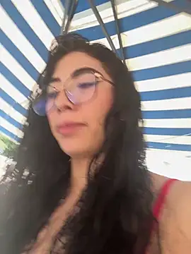 Snapshot of Alice_surprise chatting on March 6, 2025, 9:09 pm Alice surprise online show from March 6, 2025, 9:09 pm