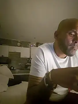 Snapshot of Mrnutella chatting on March 7, 2025, 1:53 am Mrnutella online show from March 7, 2025, 1:53 am