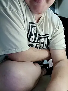 HTXBELLE online show from October 12, 2025, 4:25 am