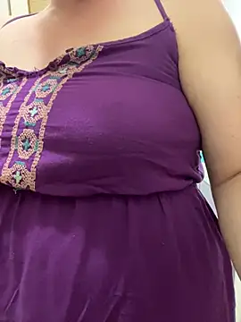 HTXBELLE online show from February 5, 2026, 6:31 am