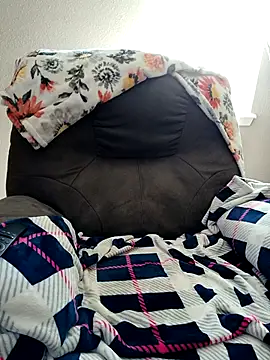 HTXBELLE online show from October 2, 2025, 8:23 pm