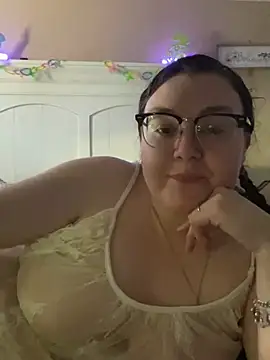 HTXBELLE online show from March 2, 2025, 10:37 am