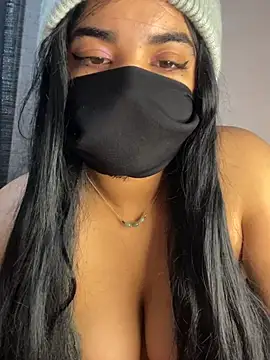 Snapshot of Louli_ta chatting on February 11, 2026, 9:58 pm Louli ta online show from February 11, 2026, 9:58 pm