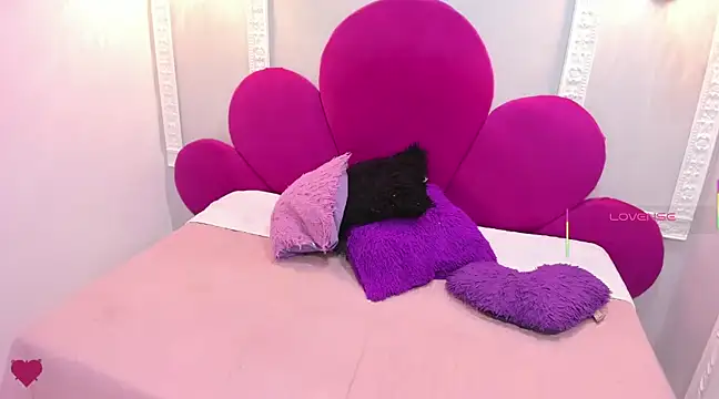 candy rogeers online show from February 22, 2025, 1:24 pm