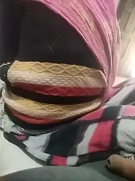 indian couple4 online show from December 17, 2025, 10:31 am