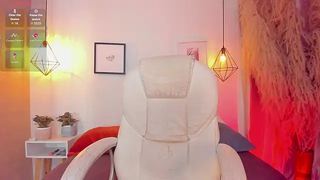 Snapshot of iiangel_ chatting on October 2, 2025, 10:35 pm iiangel  online show from October 2, 2025, 10:35 pm