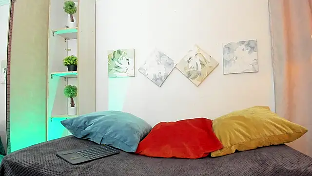 Snapshot of iiangel_ chatting on October 30, 2025, 3:05 am iiangel  online show from October 30, 2025, 3:05 am