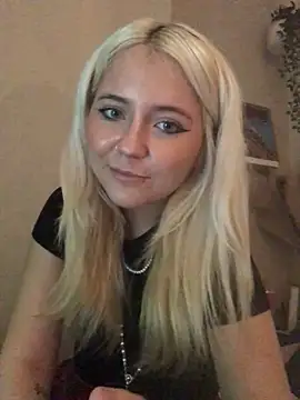 Snapshot of Blondie_Sofia_Essexbabe chatting on October 16, 2025, 8:39 pm Blondie Sofia Essexbabe online show from October 16, 2025, 8:39 pm