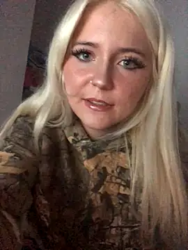 Snapshot of Blondie_Sofia_Essexbabe chatting on September 30, 2025, 11:55 pm Blondie Sofia Essexbabe online show from September 30, 2025, 11:55 pm