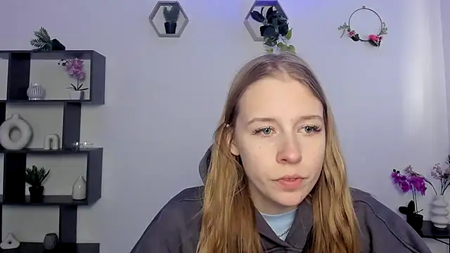 Snapshot of AnnNorriss chatting on March 3, 2025, 1:56 pm AnnNorriss online show from March 3, 2025, 1:56 pm