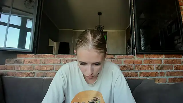 Snapshot of AnnNorriss chatting on September 8, 2025, 2:16 pm AnnNorriss online show from September 8, 2025, 2:16 pm