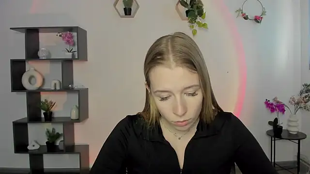 Snapshot of AnnNorriss chatting on March 10, 2025, 1:10 pm AnnNorriss online show from March 10, 2025, 1:10 pm