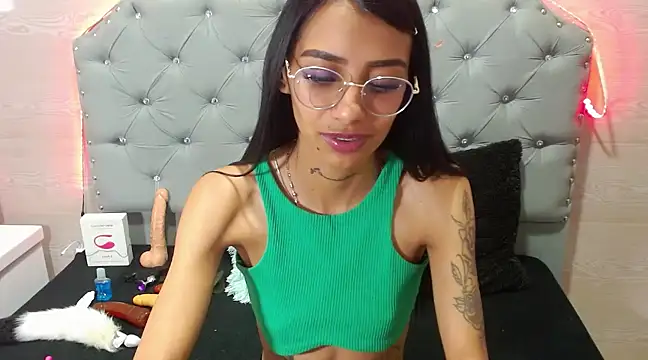 Karla SlutSkinny online show from February 19, 2025, 8:55 am