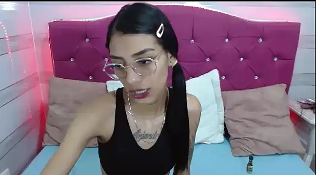 Karla SlutSkinny online show from February 28, 2025, 3:48 am