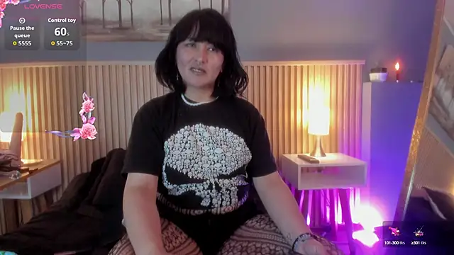 Snapshot of lilith_catt chatting on October 16, 2025, 9:01 pm lilith catt online show from October 16, 2025, 9:01 pm