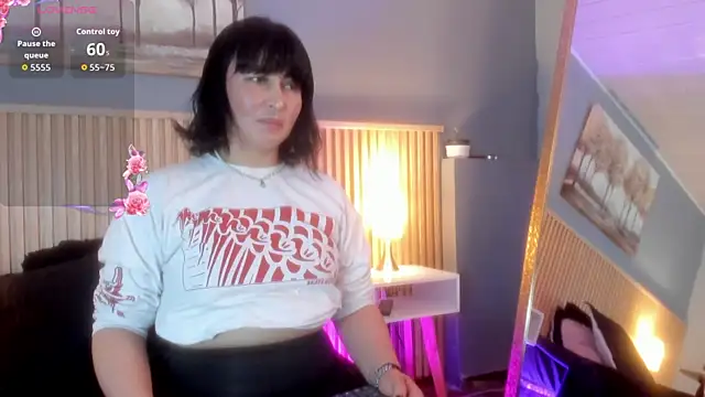 Snapshot of lilith_catt chatting on October 14, 2025, 6:41 pm lilith catt online show from October 14, 2025, 6:41 pm