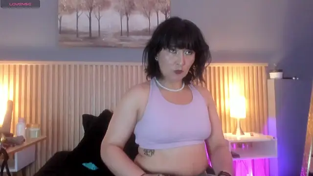 Snapshot of lilith_catt chatting on October 15, 2025, 7:33 pm lilith catt online show from October 15, 2025, 7:33 pm