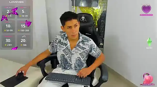 Angel Medina online show from March 5, 2025, 12:55 pm